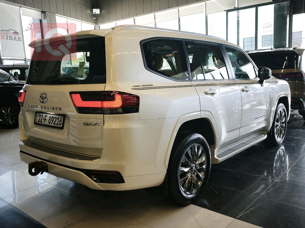 تويوتا لاندكروزر